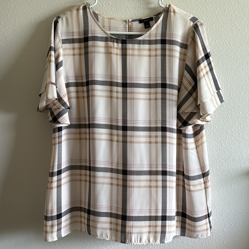Ann Taylor Blouse with Ruffle Sleeves Size L - Like brand new!! No flaws!